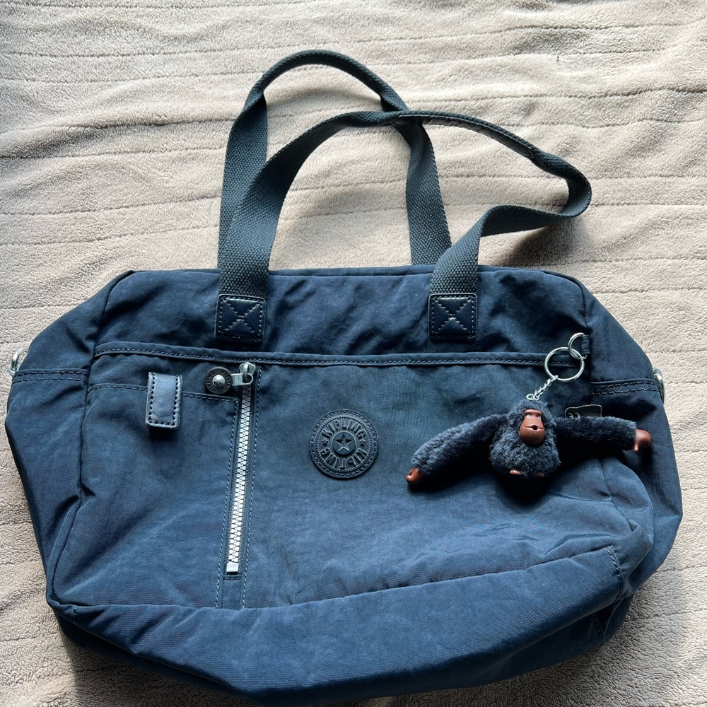 EUC Kipling navy blue bag
